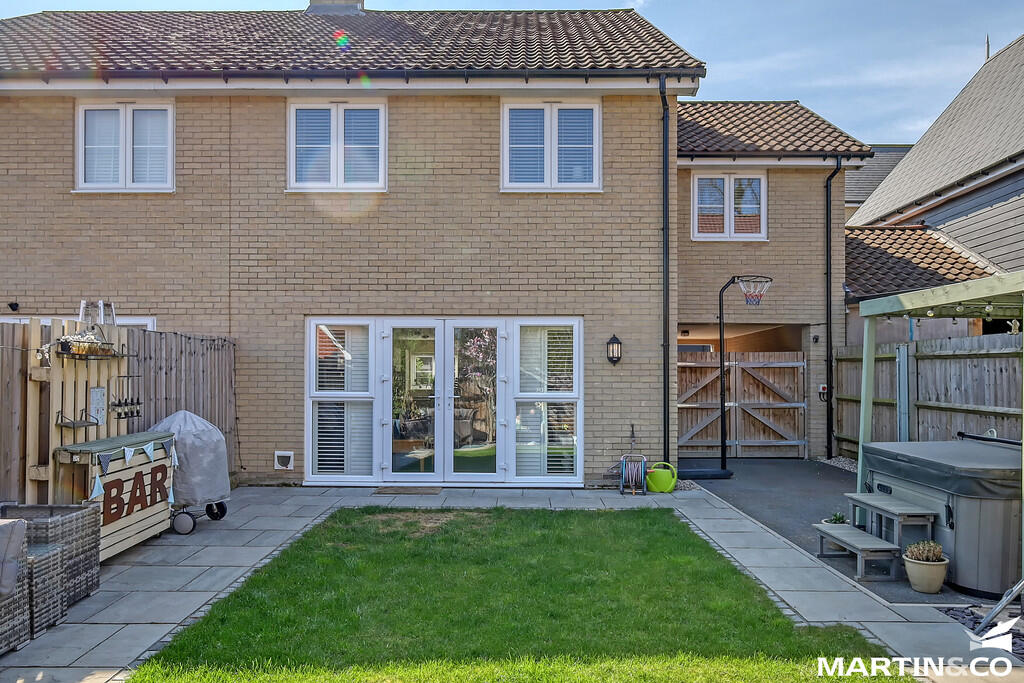 Main image of property: Searle Crescent, Broomfield, Chelmsford