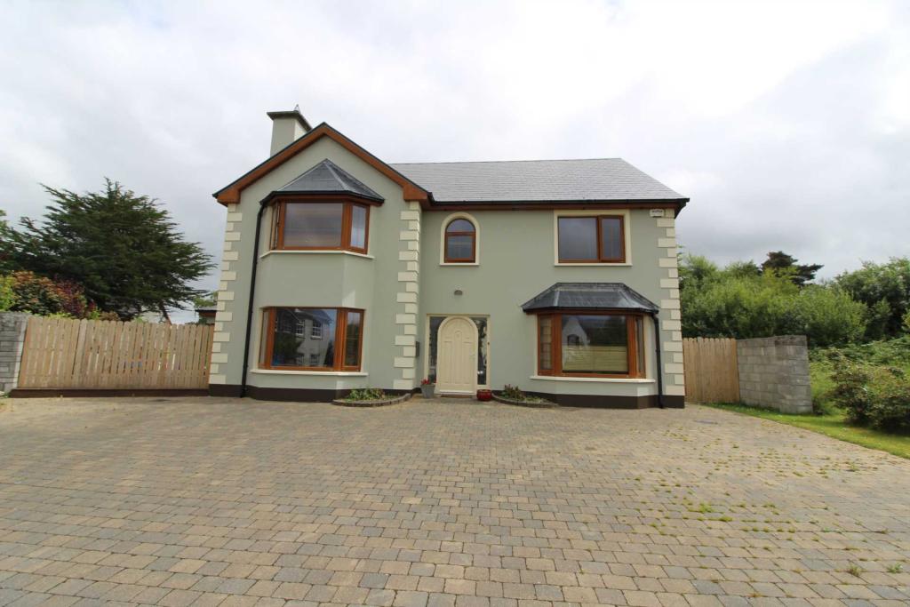 4 bedroom detached house for sale in 11 Glen Scotia, Ballyard, Tralee, County Kerry. V92 CKT7 4 bedroom detached house for sale in 11 Glen Scotia, Ballyard, Tralee, County Kerry. V92 CKT7