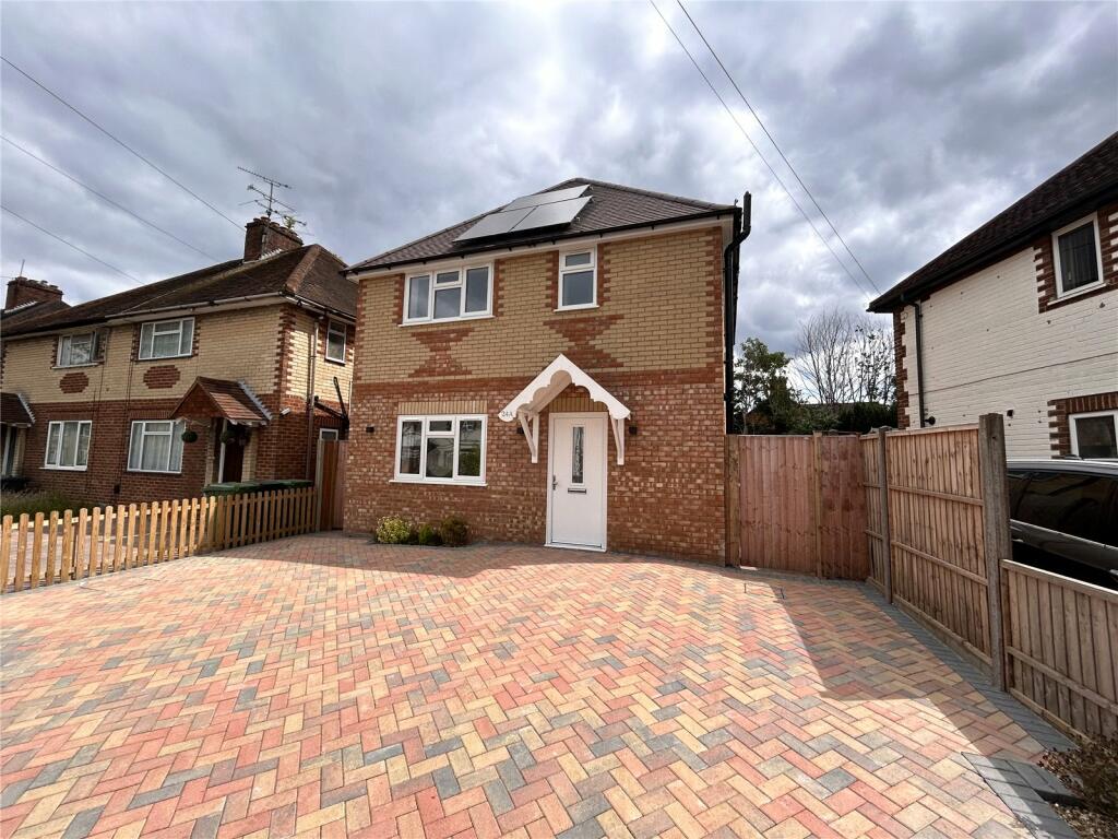 3 bedroom detached house for sale in Bridge End Road, Camberley, Surrey