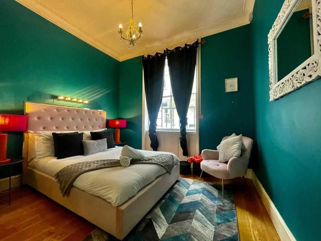 Main image of property: Broad Street, Brighton