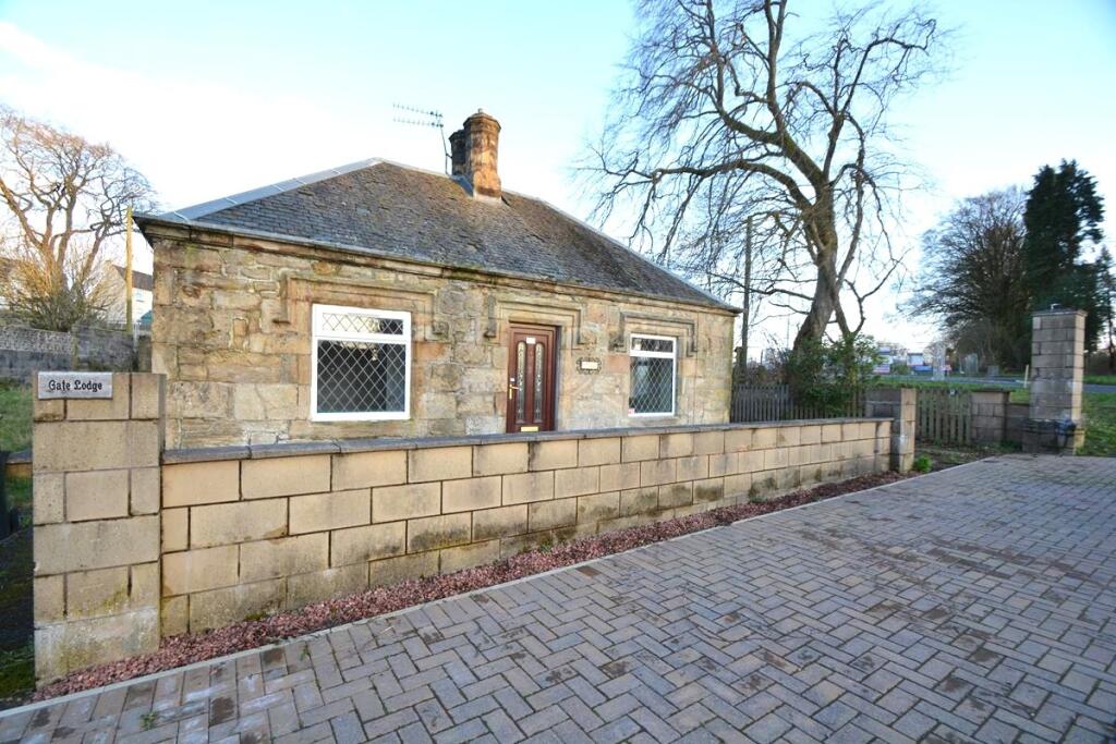 2 bedroom detached bungalow for sale in Gate Lodge, Sibbalds Brae, EH48