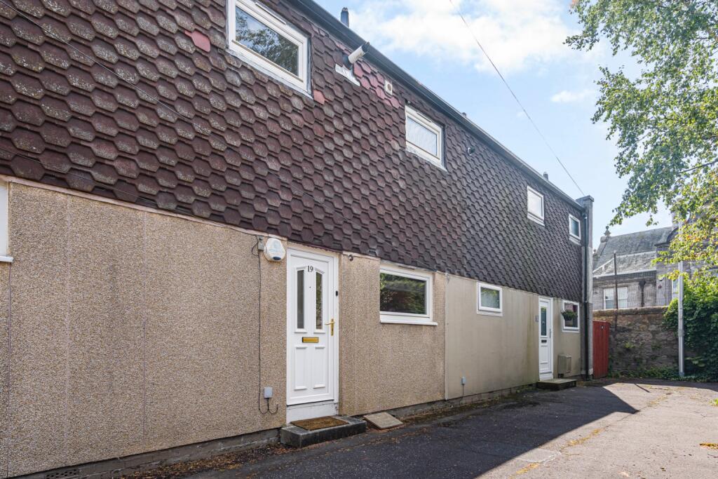 Main image of property: Trenchard Place, Dunfermline, KY12