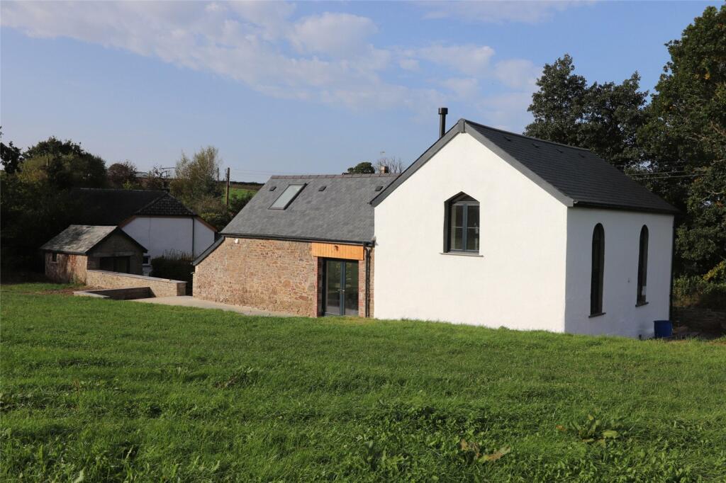 4 bedroom detached house for sale in Broadwoodkelly, EX19