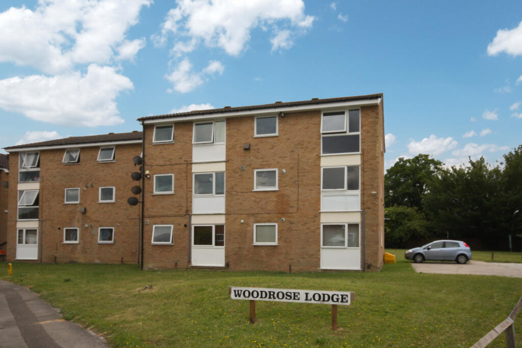 1 bedroom apartment for sale in Woodrose Lodge, Springfield, CM1