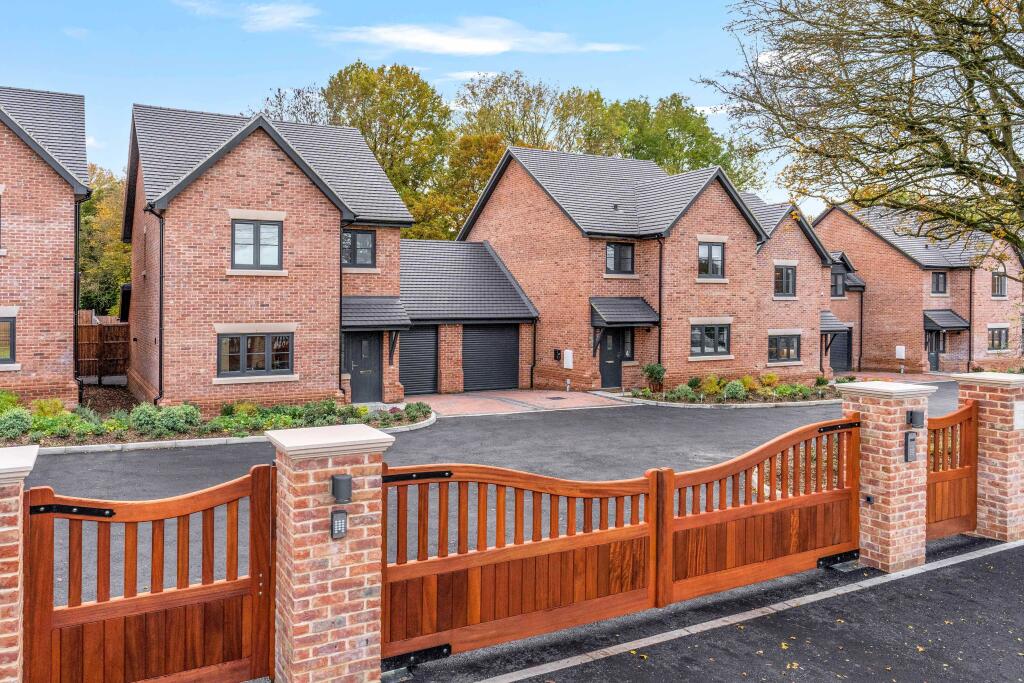 Main image of property: The street, Takeley, Bishop's Stortford, CM22 6LY