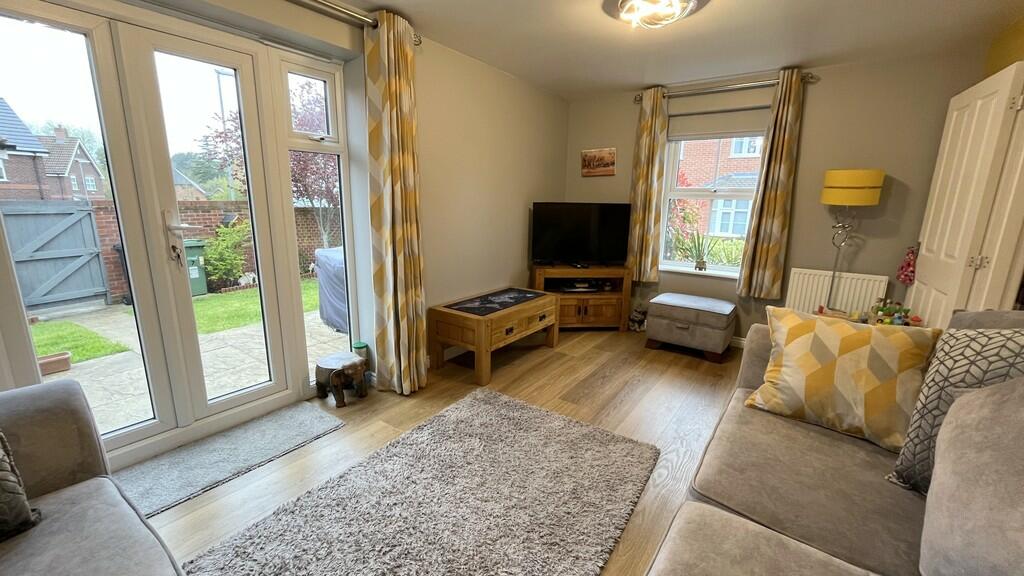 3 bedroom detached house for sale in Reeds Way, Loddon, NR14