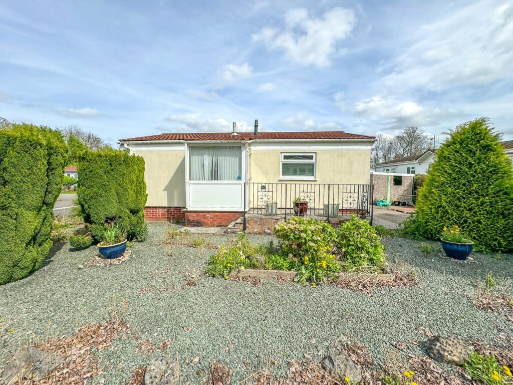 1 bedroom detached house for sale in Elm Tree Park, Sheepway, Portbury