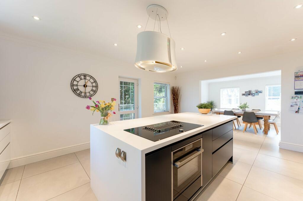 Additional property image - Nore Road, Portishead, Bristol, Somerset, BS20