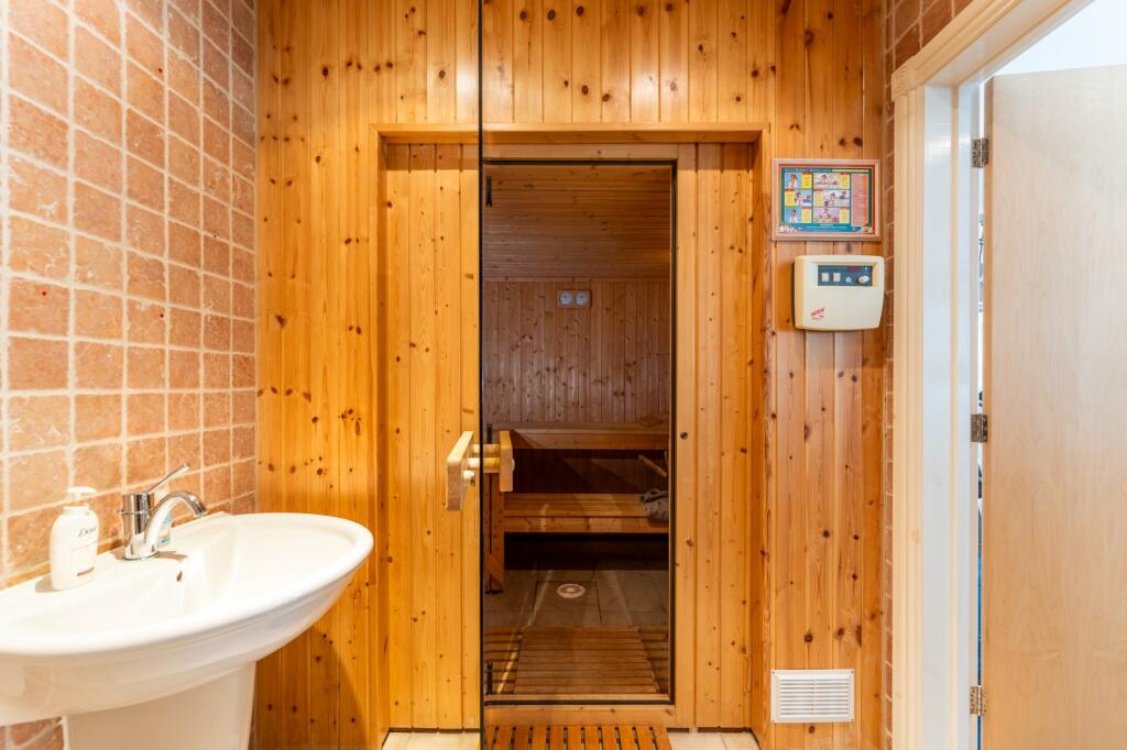 Additional property image - Nore Road, Portishead, Bristol, Somerset, BS20