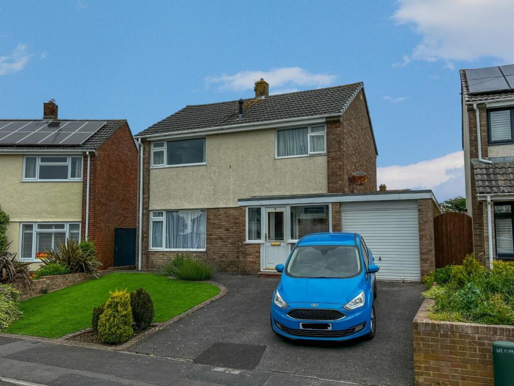 4 bedroom detached house for sale in The Deans, Portishead, Bristol, Somerset, BS20
