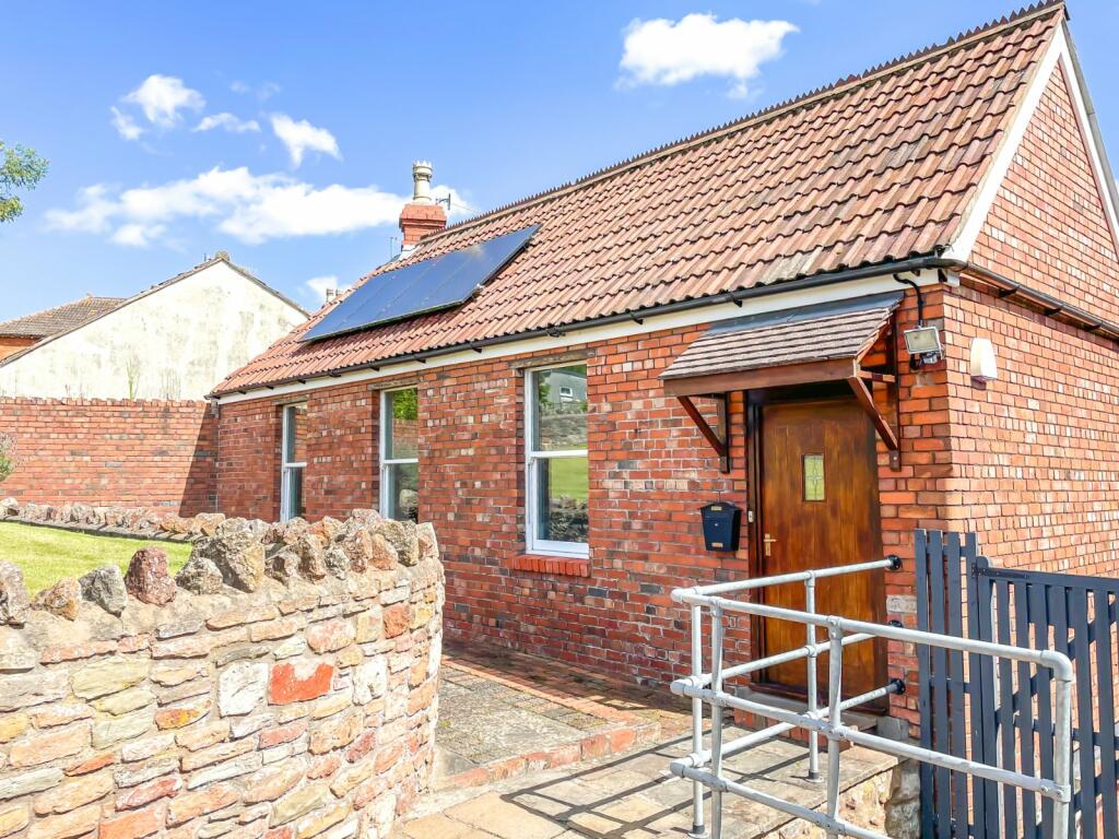 1 bedroom semidetached house for sale in Pill Street, Pill, North Somerset, BS20