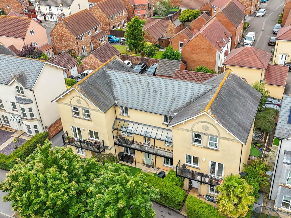 4 bedroom terraced house for sale in Phoenix Way, Portishead, Bristol, BS20