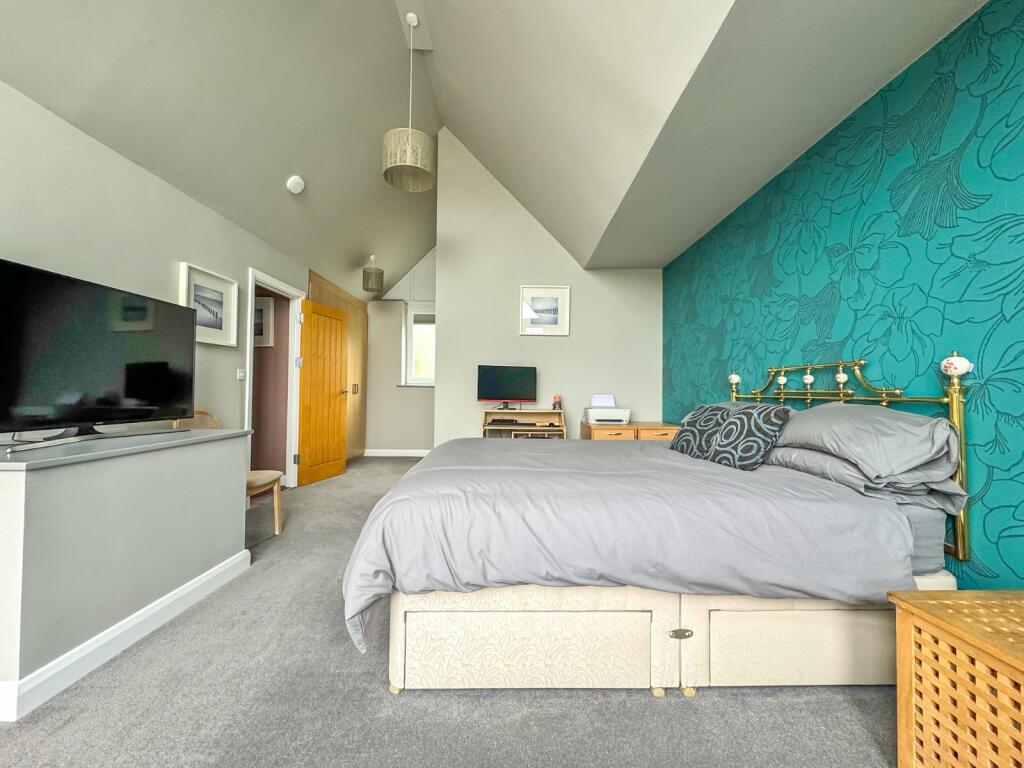 Additional property image - Nore Road, Portishead, Bristol, Somerset, BS20