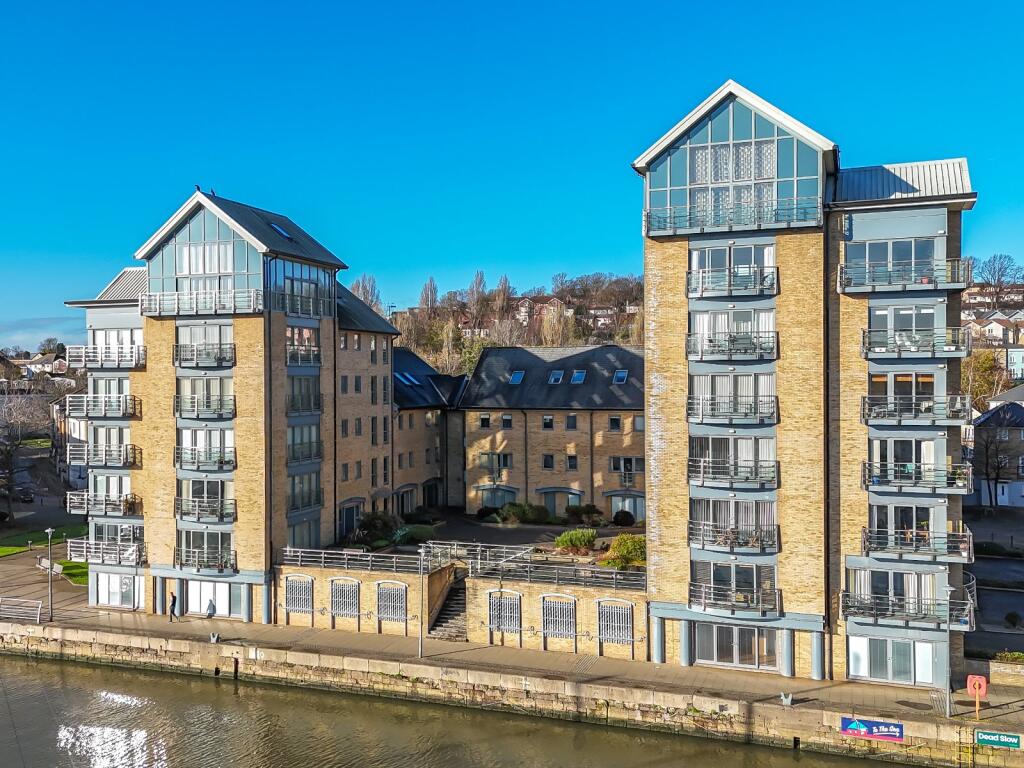 Additional property image - Estuary House, Port Marine, Portishead, North Somerset, BS20