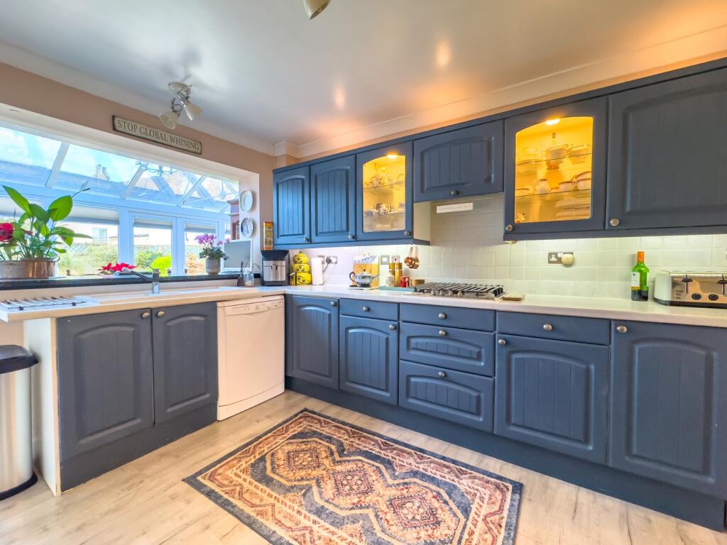 Additional property image - Gordano Gardens, Easton In Gordano, Bristol, North Somerset, BS20
