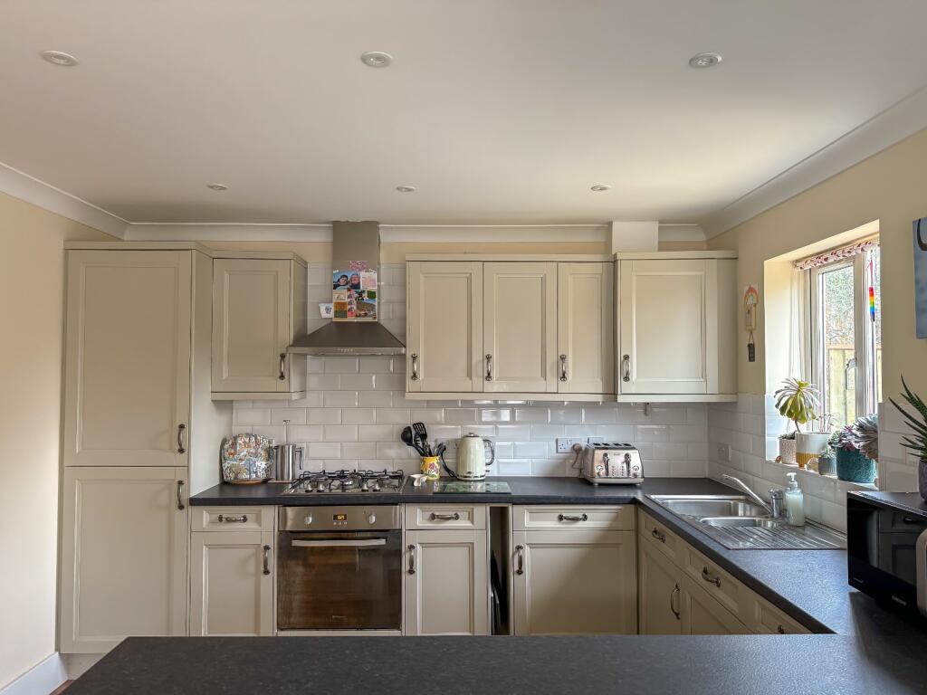 Additional property image - Siskin Close, Portishead, Bristol, Somerset, BS20
