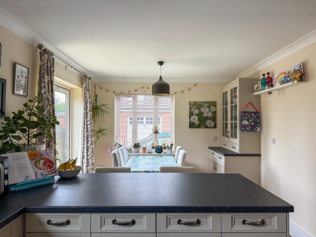 Additional property image - Siskin Close, Portishead, Bristol, Somerset, BS20