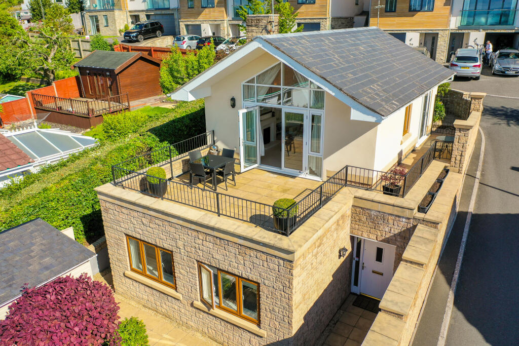 Main image of property: Brackenwood Gardens, Portishead, North Somerset, BS20