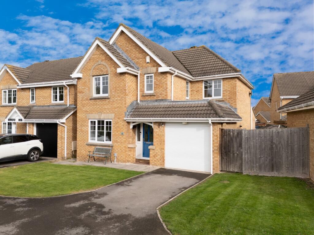 Main image of property: Queenscote, Portishead, North Somerset, BS20