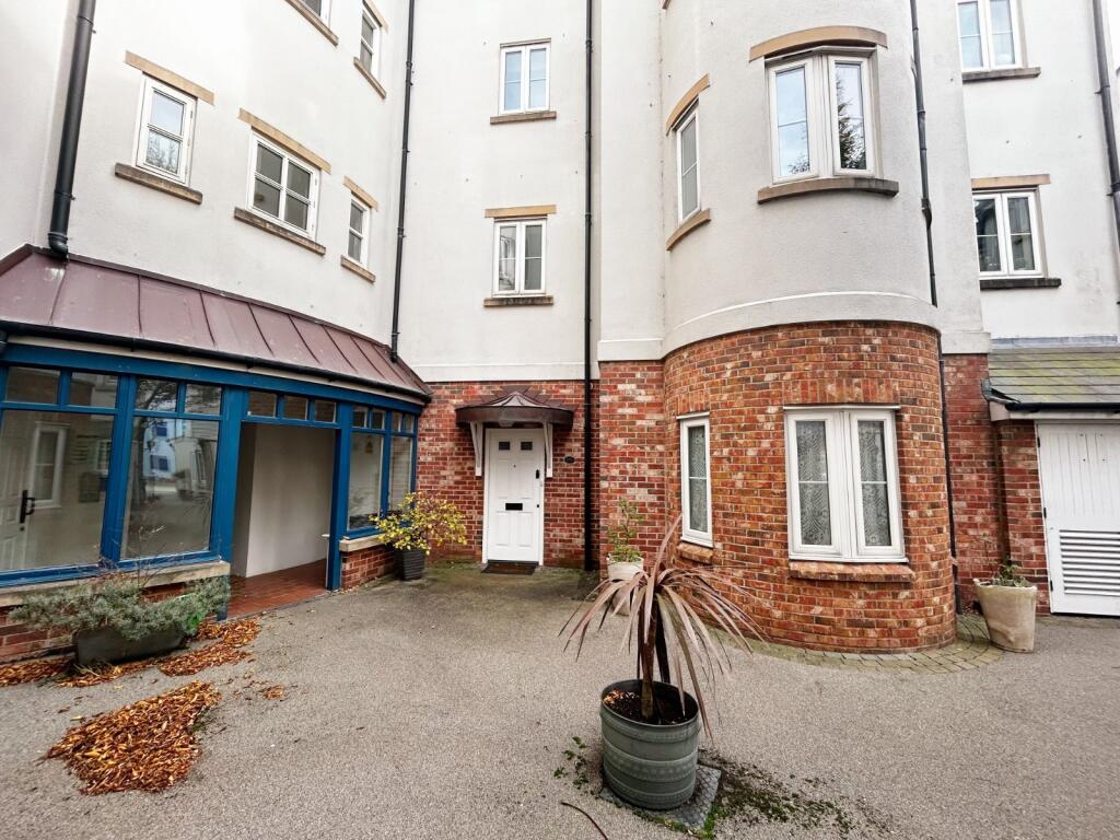 Main image of property: Eastcliff, Portishead, Bristol, Somerset, BS20