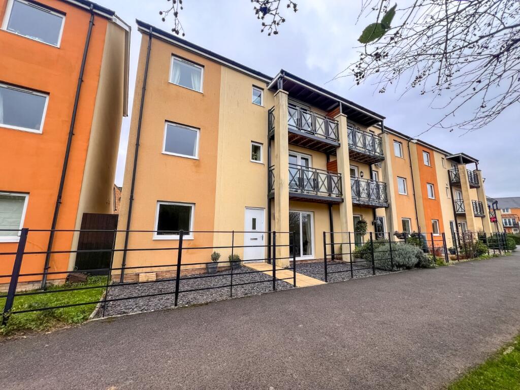 Main image of property: Robin Place, Portishead, North Somerset, BS20