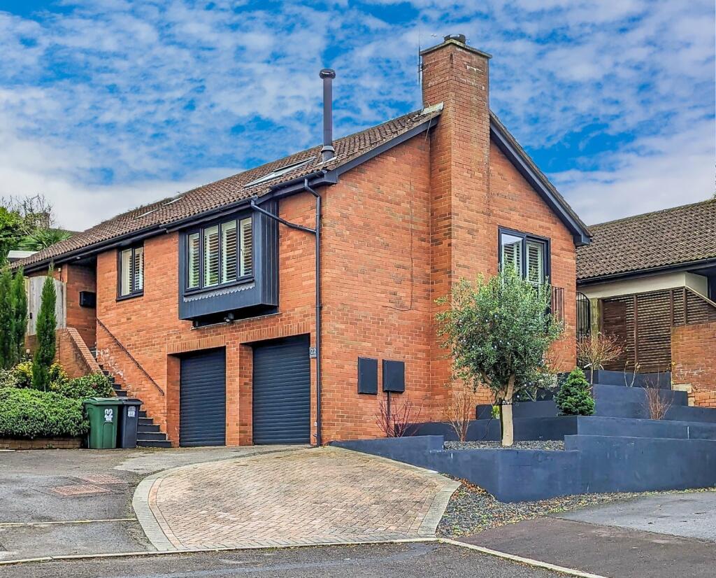 3 bedroom detached house for sale in Springfield Road, Portishead