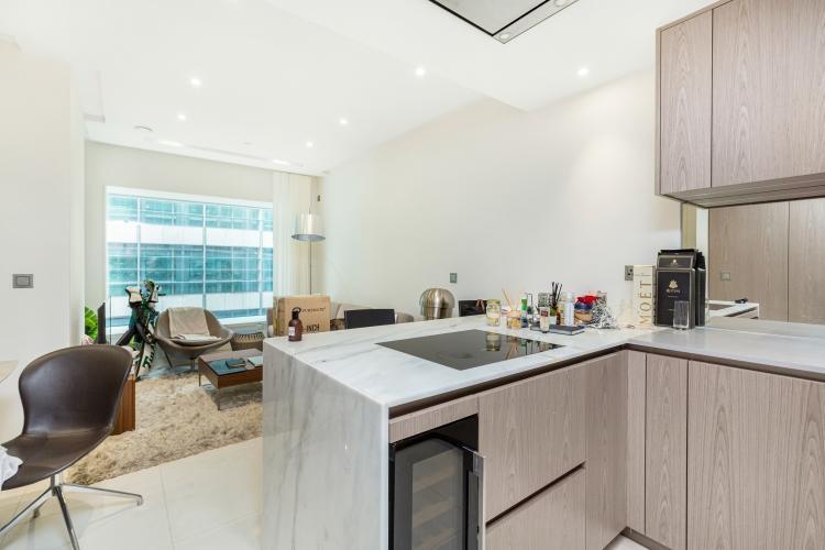 Main image of property: Sugar Quay, Landmark Place, City, EC3R