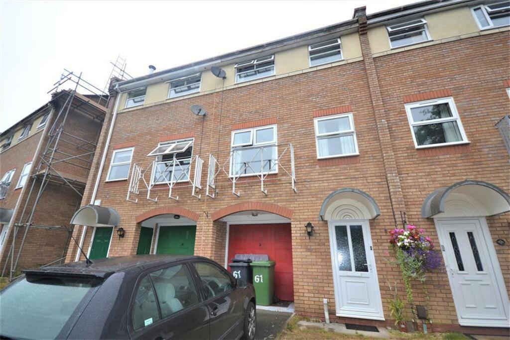 3 bedroom terraced house for rent in Garland Close, Exeter, EX4 2NT, EX4
