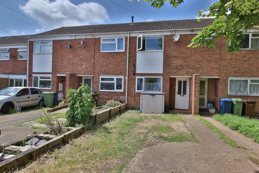 2 bedroom terraced house for sale in Monkey Meadow, Northway