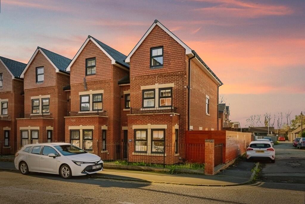 Main image of property: Richmond Street, Ashton-under-Lyne, Greater Manchester, OL6