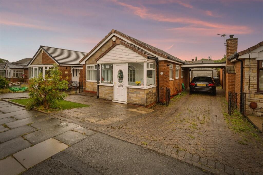 Main image of property: Brecon Crescent, Ashton-under-Lyne, Greater Manchester, OL6