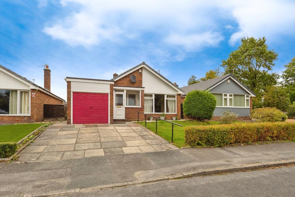 Main image of property: Truro Avenue, ASHTON-UNDER-LYNE, Lancashire, OL6