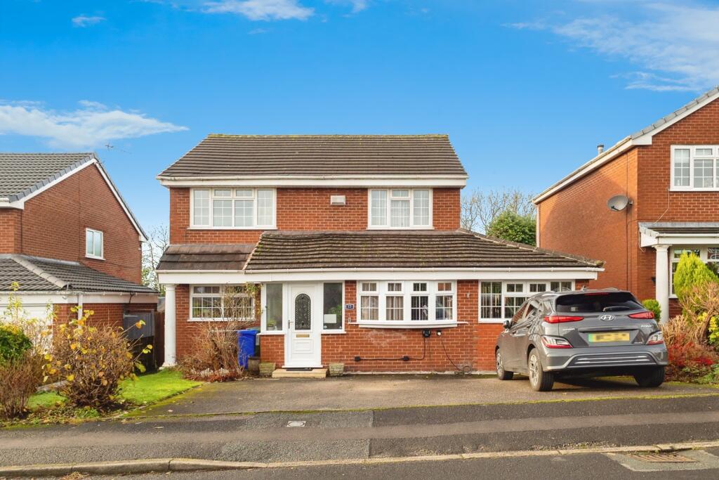 Main image of property: Peterborough Close, Ashton-under-Lyne, OL6