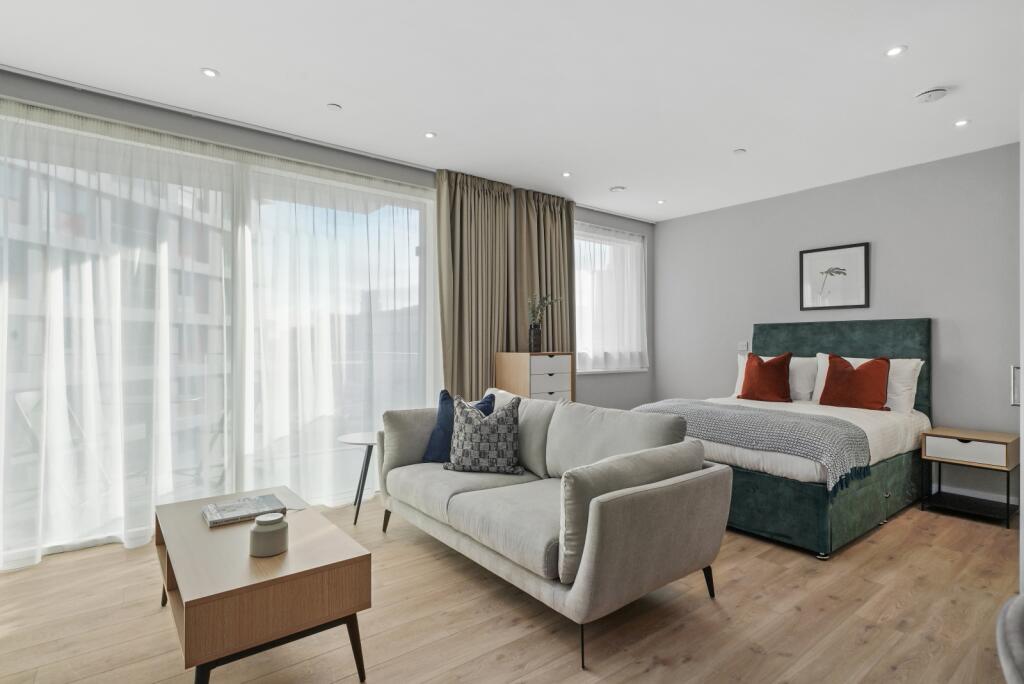 Main image of property: Skylark Point