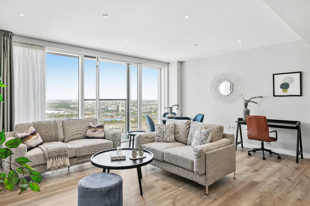 Main image of property: Hightail Point