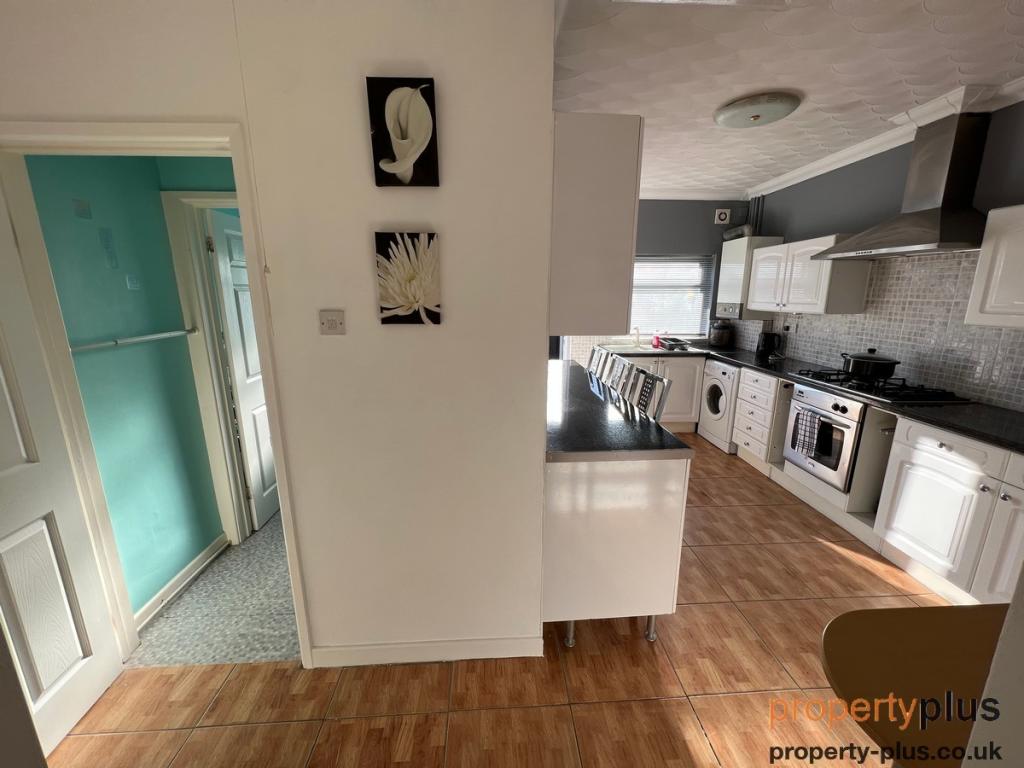 3 bedroom terraced house for sale in Coronation Road Evanstown