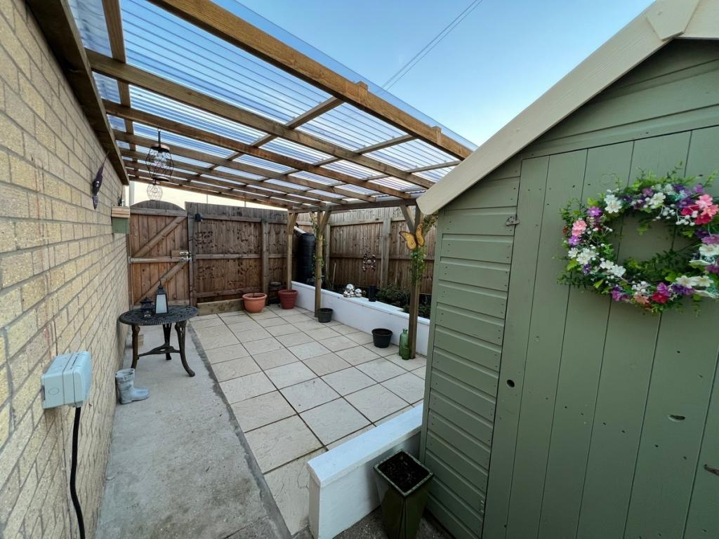 3 bedroom detached house for sale in Highdale Close Llantrisant