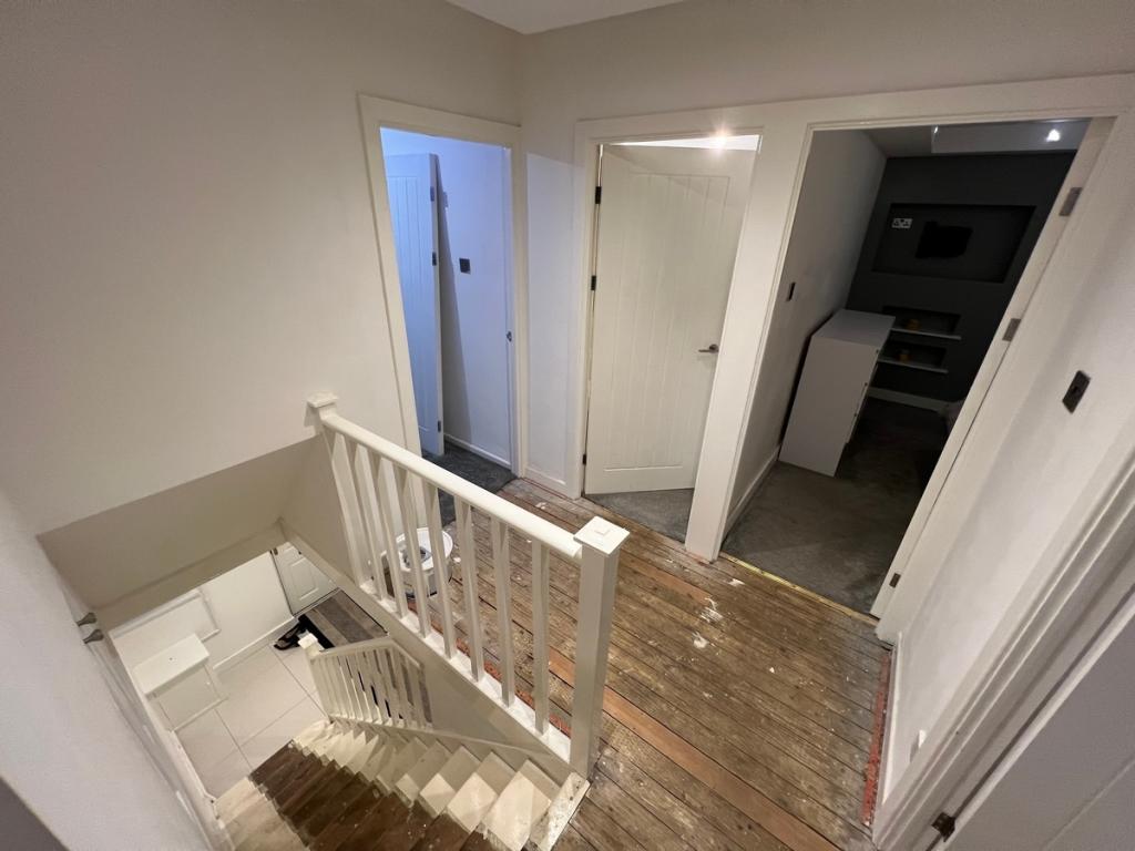 3 bedroom terraced house for sale in Ynyslyn Road Pontypridd Pontypridd, CF37