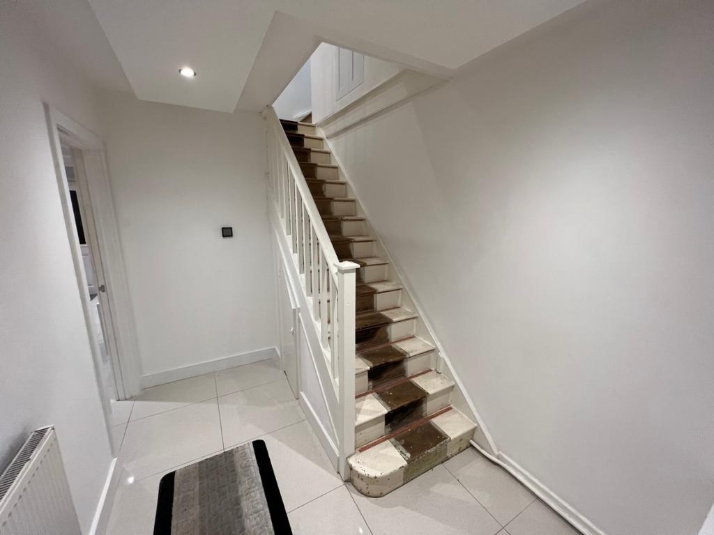 3 bedroom terraced house for sale in Ynyslyn Road Pontypridd Pontypridd, CF37