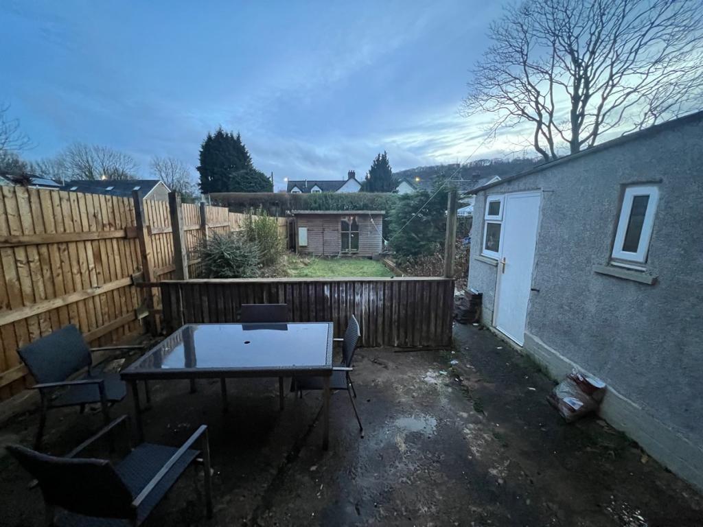 3 bedroom terraced house for sale in Ynyslyn Road Pontypridd