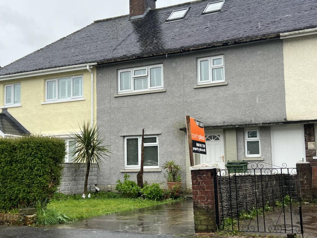4 bedroom terraced house for sale in Ynyslyn Road Pontypridd Pontypridd, CF37