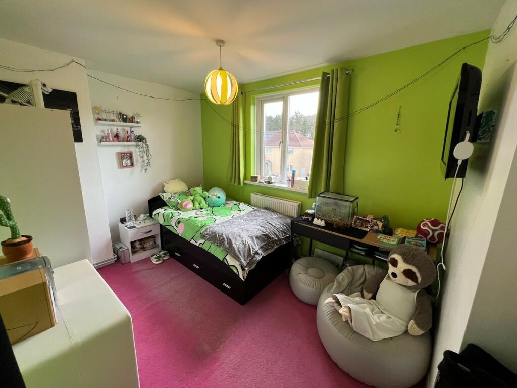 3 bedroom semidetached house for sale in Tynybryn Road, Tonyrefail