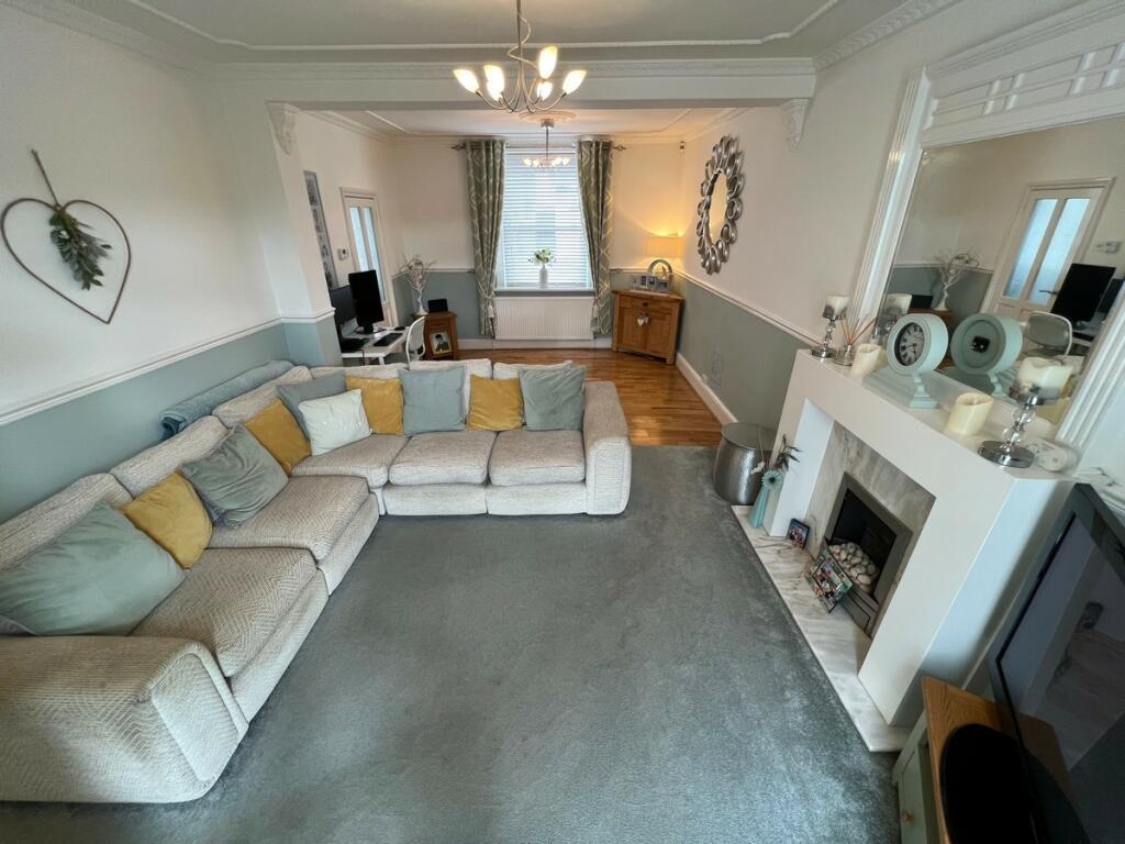 3 bedroom end of terrace house for sale in Birchgrove Street, Porth
