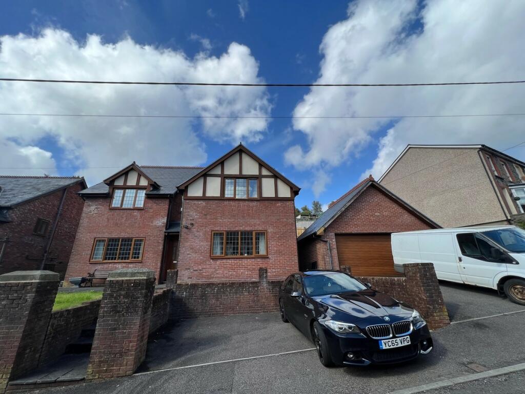 6 bedroom detached house for sale in Chepstow Road Cwmparc Treorchy, CF42