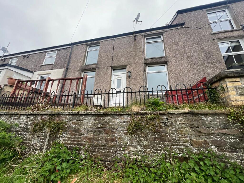 2 bedroom terraced house for sale in Gelliarael Road, Gilfach Goch