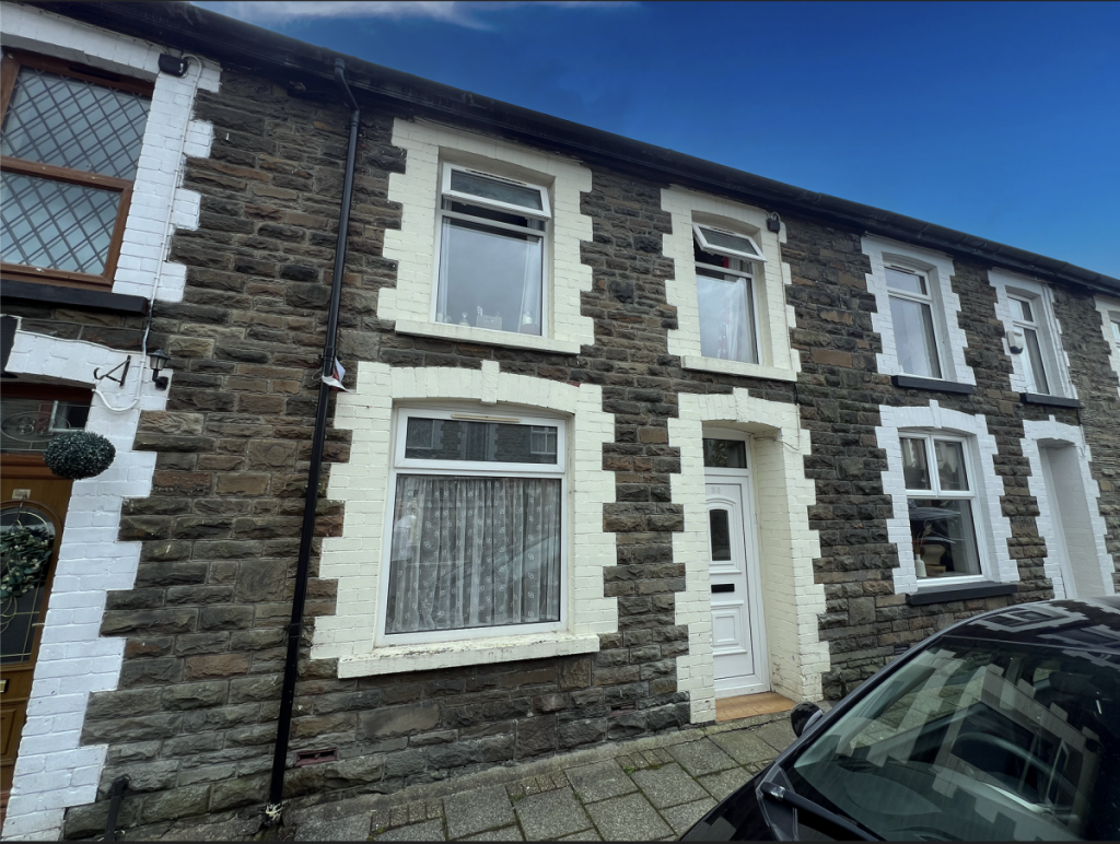 3 bedroom terraced house for sale in Kenry Street Ynyswen Treorchy, CF42