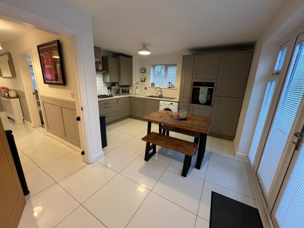 Additional property image - Highfields Tonyrefail - Tonyrefail