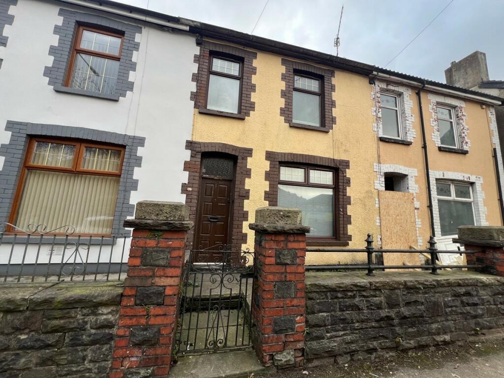 3 bedroom terraced house