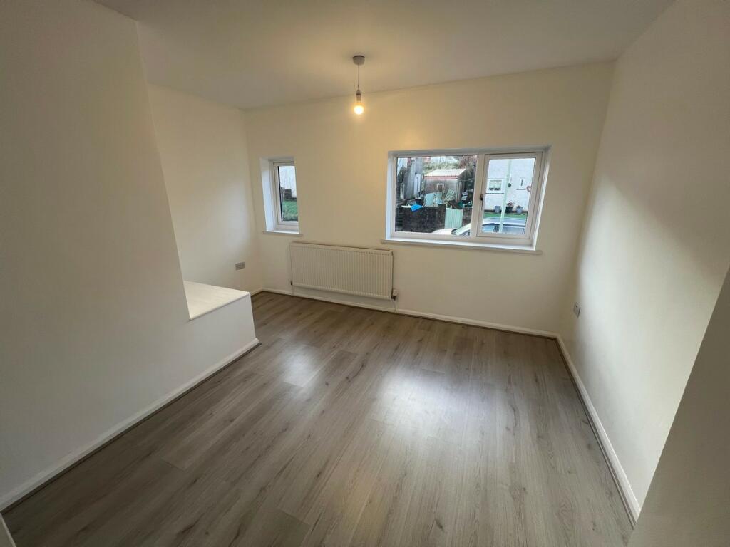 Additional property image - Broadfield Close Toynpandy - Tonypandy