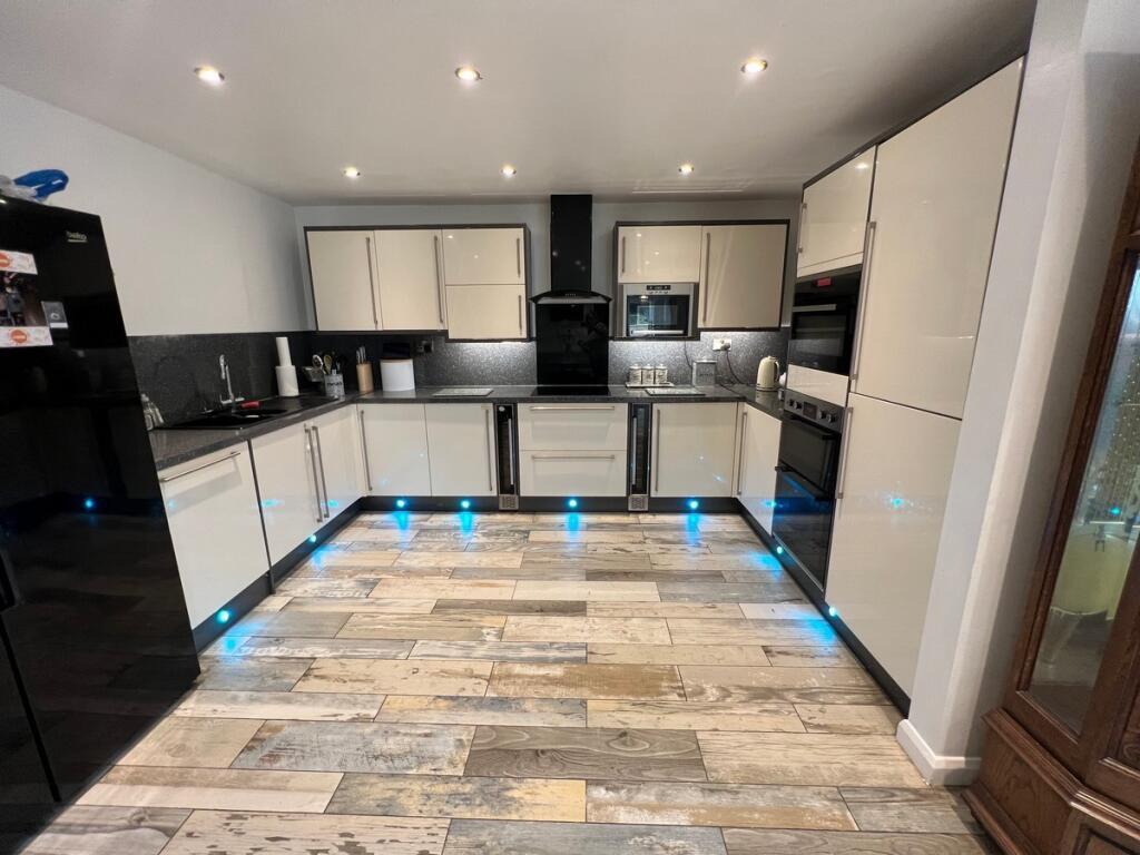 Additional property image - Woodlands House Tondu Road - Bridgend